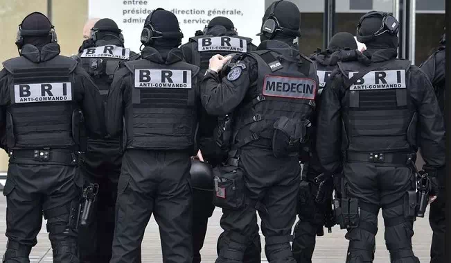 tenue_police_nationale_bri